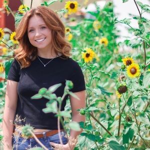 Meet your Posher, Emika